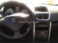 Usado Peugeot 207 95 CV (69 kW) 2009 Negro Berlina