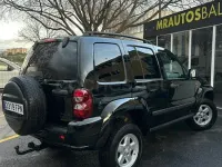 Usado Jeep Cherokee Limited 163 CV (119 kW) 2007 Negro SUV