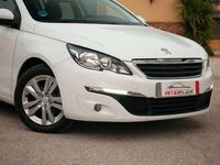 Usado Peugeot 308 Active 131 CV (96 kW) 2015 Blanco Utilitario