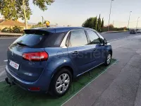 Usado Citroën C4 Picasso Attraction 115 CV (84 kW) 2015 Azul Monovolumen