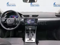 Usado Skoda Superb Ambition 150 CV (110 kW) 2023 Blanco Familiar