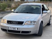 Usado Audi A6 230 CV (169 kW) 2000 Gris / plata Berlina