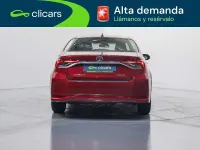 Usado Toyota Corolla Business Edition 98 CV (72 kW) 2022 Rojo Berlina