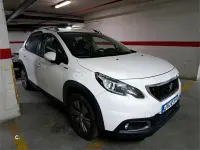 Usado Peugeot 2008 Signature Sky 100 CV (73 kW) 2019 Blanco SUV