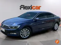 Usado VW Passat Advance 150 CV (110 kW) 2017 Azul Berlina