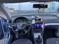 Usado Skoda Octavia Ambition 105 CV (77 kW) 2011 Gris / plata Berlina