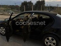 Usado Seat Leon Stella 105 CV (77 kW) 2004 Negro Utilitario