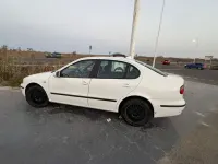 Usado Seat Toledo Stella 110 CV (80 kW) 2002 Blanco Berlina