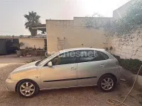 Usado Seat Ibiza 100 CV (73 kW) 2006 Gris / plata Utilitario