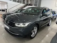 Begagnad VW Tiguan Life 150 HK (110 kW) 2023 Grå SUV