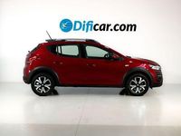 Usado Dacia Sandero Comfort 92 CV (67 kW) 2022 Rojo Utilitario