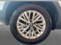 Usado VW T-Roc 110 CV (80 kW) 2023 Gris SUV