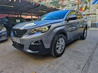 Usado Peugeot 3008 Active 130 CV (95 kW) 2020 Gris / plata SUV