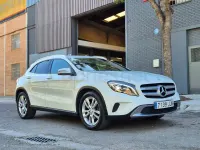 Käytetty Mercedes GLA200 Urban 136 HP (100 kW) 2015 Valkoinen Katumaasturi