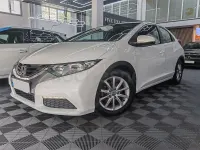 Usado Honda Civic Sport 100 CV (73 kW) 2013 Blanco Berlina