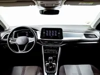 Usado VW T-Roc 116 CV (85 kW) 2024 Azul SUV