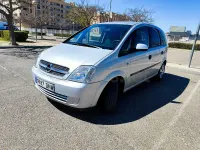 Usado Opel Meriva Cosmo 105 CV (77 kW) 2006 Gris / plata Monovolumen