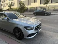 Usado Mercedes E300 306 CV (225 kW) 2021 Gris / plata Familiar