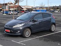 Usado Ford Fiesta Titanium 95 HP (69 kW) 2012 Cinzento Citadino