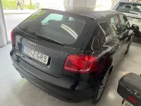 Usado Audi A3 Ambiente 125 CV (91 kW) 2009 Negro Utilitario