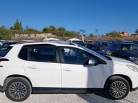 Usado Peugeot 2008 Active 100 CV (73 kW) 2016 Blanco SUV