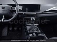 Usado Opel Astra Edition 130 CV (95 kW) 2024 Gris / plata Berlina