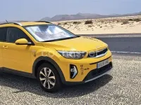 Begagnad Kia Stonic 100 HK (73 kW) 2023 Gul SUV