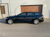 Usado Volvo V60 Momentum 150 CV (110 kW) 2019 Negro Familiar
