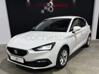 Usado Seat Leon Style 110 CV (80 kW) 2021 Blanco Berlina