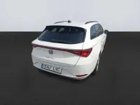 Usado Seat Leon Style 116 CV (85 kW) 2021 Blanco Familiar