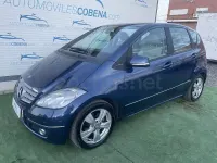 Usado Mercedes A160 Avantgarde 95 CV (69 kW) 2011 Azul Utilitario