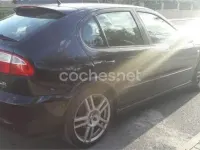 Usado Seat Leon CUPRA 210 CV (154 kW) 2004 Negro Utilitario