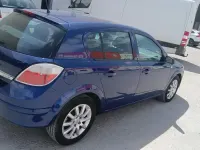 Usado Opel Astra Elegance 100 CV (73 kW) 2004 Azul