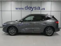 Usado Ford Kuga ST-Line 190 CV (139 kW) 2023 Gris / plata SUV