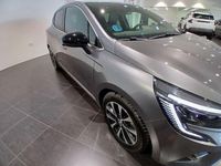 Usado Renault Clio V Techno 143 CV (105 kW) 2023 Gris Berlina