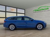 Usado Skoda Octavia Ambition 115 CV (84 kW) 2022 Azul Familiar