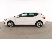 Usado Seat Leon Style 110 CV (80 kW) 2022 Blanco Berlina