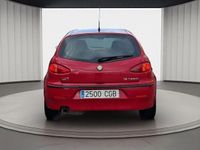 Usado Alfa Romeo 147 Distinctive 105 CV (77 kW) 2003 Blanco Utilitario