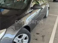 Usado Opel Insignia Cosmo 130 CV (95 kW) 2012 Negro Familiar