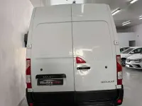 Usado Renault Master 135 CV (99 kW) 2021 Blanco Monovolumen