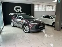Usado Toyota C-HR Active 140 CV (102 kW) 2024 Violeta / lila SUV