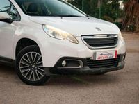 Usado Peugeot 2008 Active 109 CV (80 kW) 2014 Blanco SUV