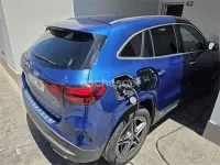 Usado Mercedes GLA250 218 CV (160 kW) 2023 Azul SUV