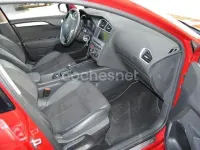 Usado Citroën C4 114 CV (83 kW) 2015 Granate Berlina