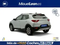 Usado Kia Stonic 101 CV (74 kW) 2025 Gris SUV
