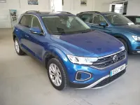 Usado VW T-Roc Life 116 CV (85 kW) 2024 Azul SUV