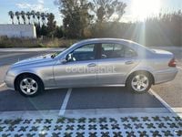 Usado Mercedes E320 Avantgarde 224 CV (164 kW) 2004 Gris / plata Berlina