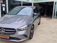 Usado Mercedes B180 116 CV (85 kW) 2021 Gris / plata Monovolumen