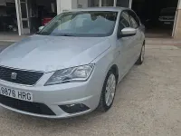 Usado Seat Toledo Ecomotive 105 CV (77 kW) 2013 Gris / plata Utilitario