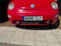 Usado VW New Beetle 100 CV (73 kW) 2003 Rojo Utilitario